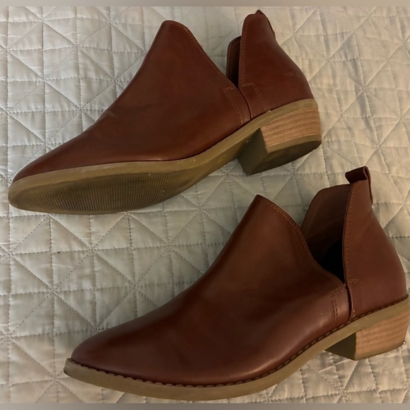 Universal Threads Ankle Boots Size 9 Shoes Brown Slides Low Heel Western-Style! - Picture 8 of 10
